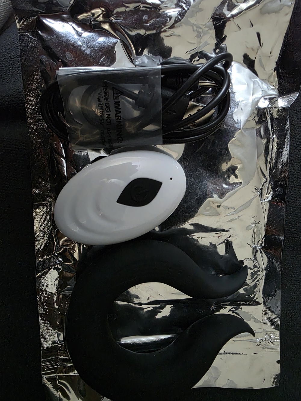 Wireless Remote-Control Personal Massager in Black and White